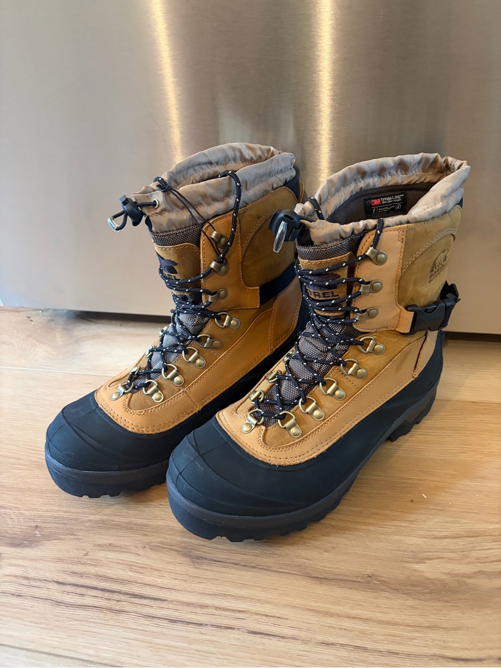 Sorel Men's Conquest Waterproof Tan & Black Winter Boots Size 11